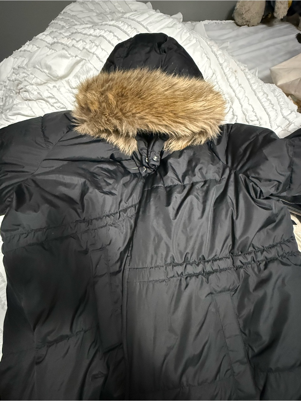Old Navy Black Puffer Jacket with Zipper Detail